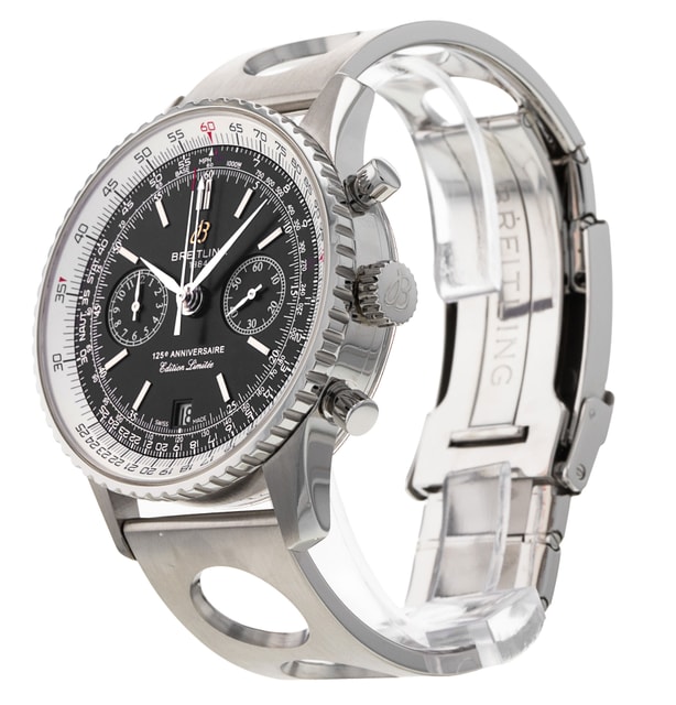 Breitling Navitimer A26322 Image 2